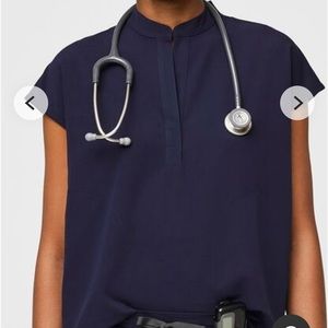 Figs Rafaela oversized scrub top navy xxs. EUC